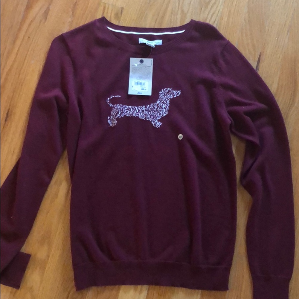 Maroon sweater